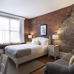 https://le-saint-pierre-auberge-distinctive-quebec-city.hotelsquebeccity.net