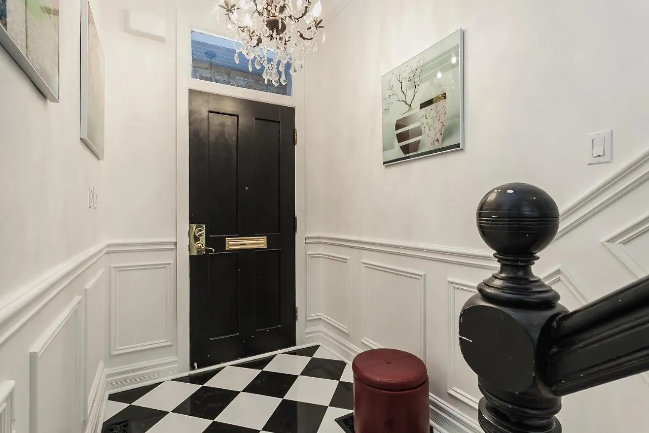 بيت ضيافة تورونتو E Residential Luxury Rental